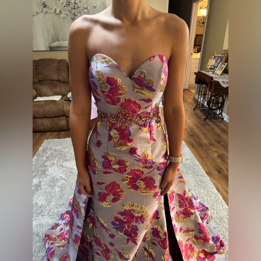 Mac Duggal Floral Couture Sweetheart Gown Style 77651 Size 4 - Picture 2 of 13